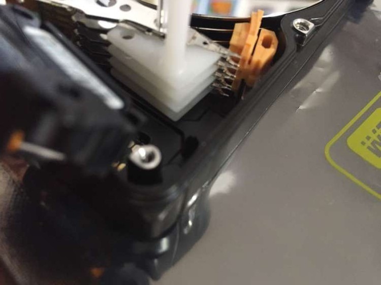 304# Hard Drive Head Replacement Tool Compatible with 4-Platter 2.5'' HDD