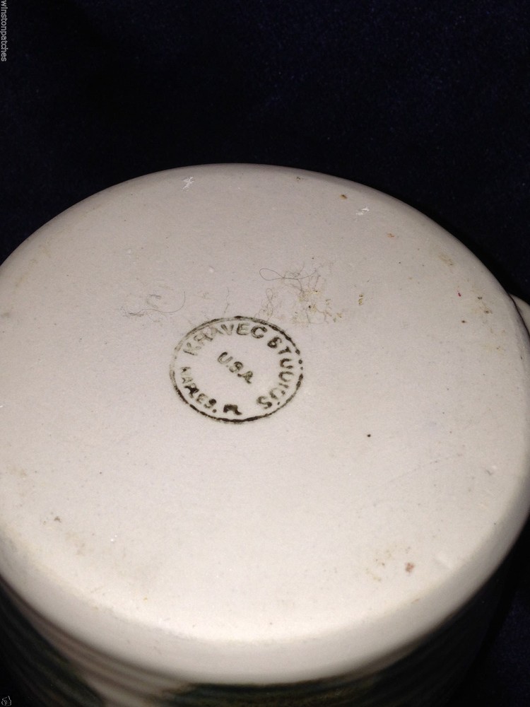 KRAVEC STUDIOS NAPLES FLORIDA 1 QUART PITCHER FLOW GLAZE OFF WHITE