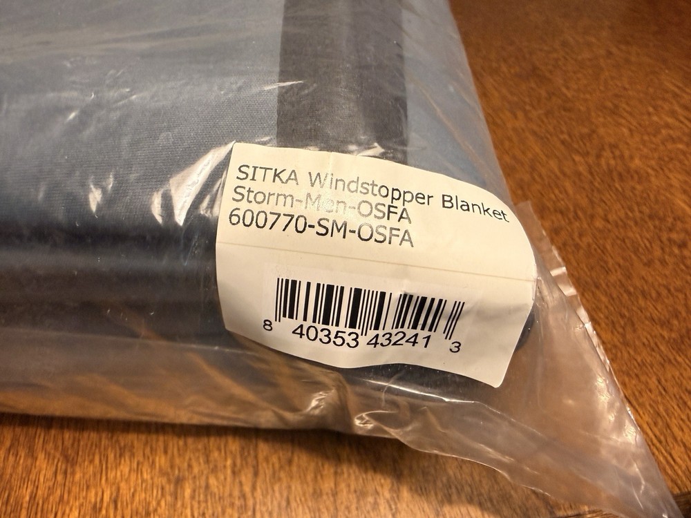 Sitka Wind stopper Blanket Storm Blue - NWT
