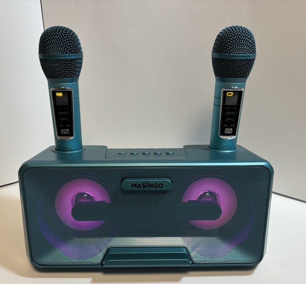 masingo karaoke machine 2 Microphones. Bluetooth Very Good Condition