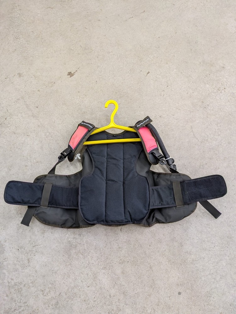 Scubapro BCD - Size Small