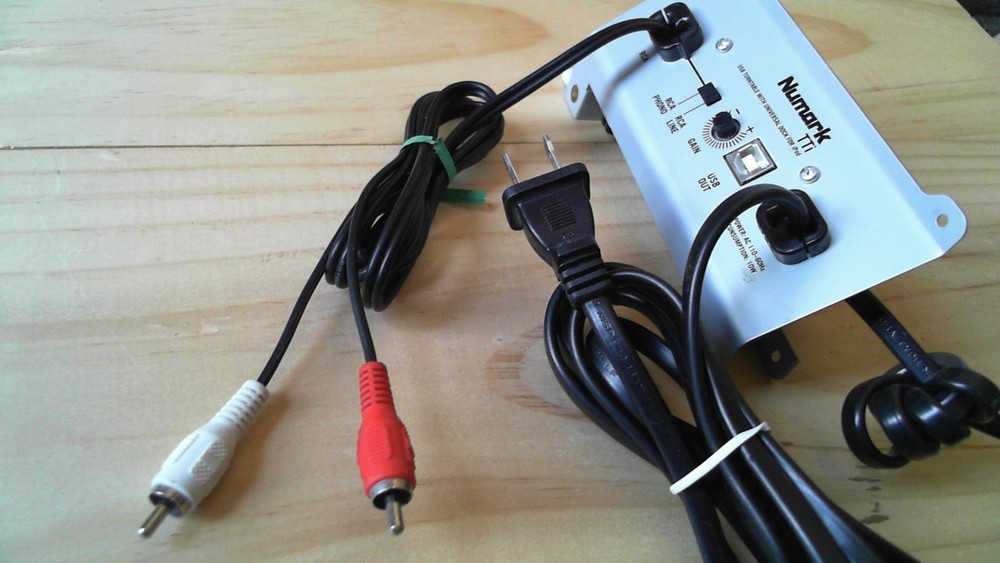 Numark TTi Input/Output module with mounting bracket 9-40-0470-A(A)