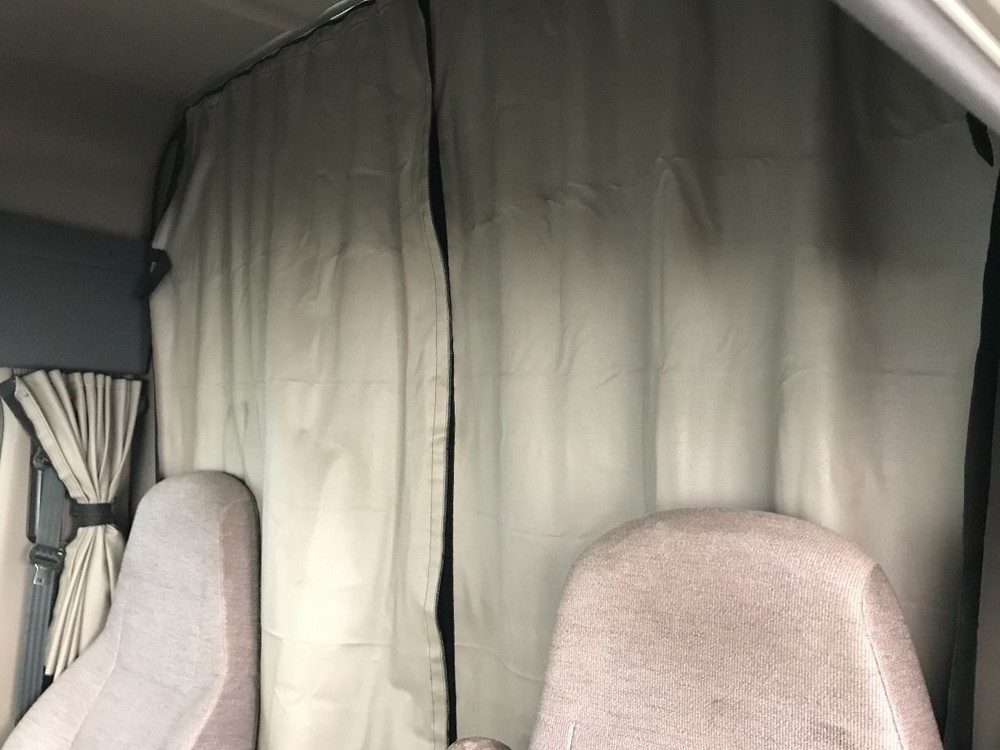 Freightliner CASCADIA GREY SLEEPER OPENING Interior Curtain - Used