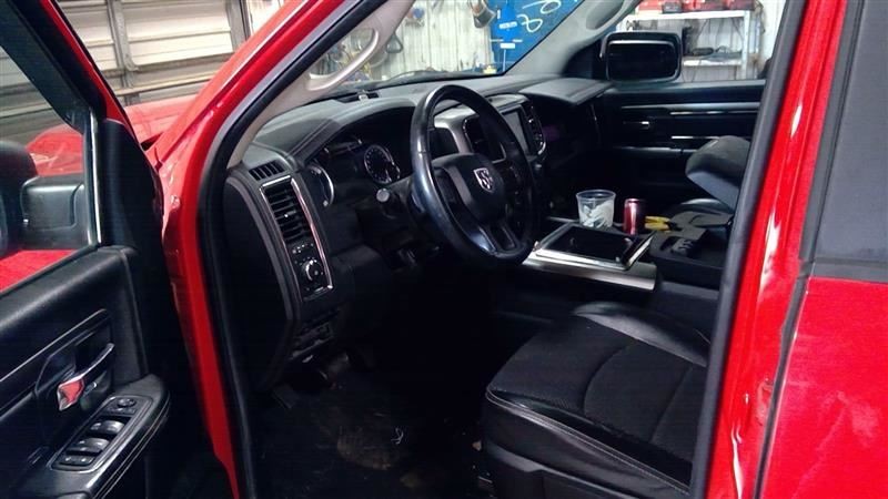 2013 13 RAM 1500 Air Shutter