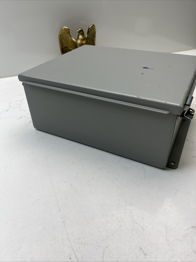 B121005 Wiegmann Wall Mount Enclosure