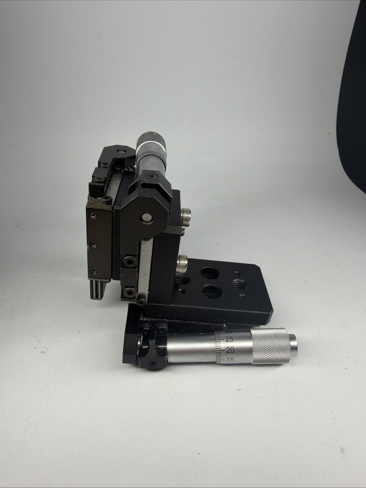 Precision Manual XYZ Micro Positioning Stage Micrometer Driven Optical Stage