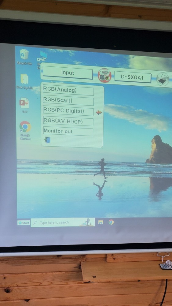 Sanyo PLC-XP56 Projector