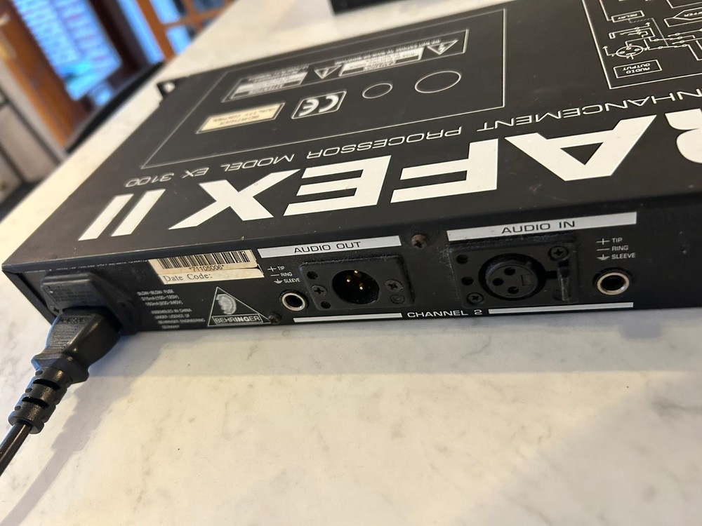 Behringer Ultrafex . READ.