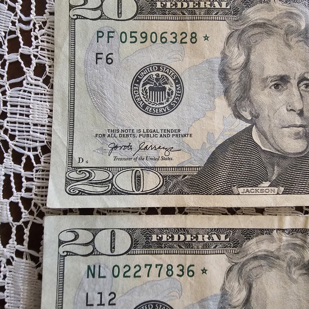 2 (Two) 2017A 2017 $20 Star Note Replacement Bill 05906328* 02277836*