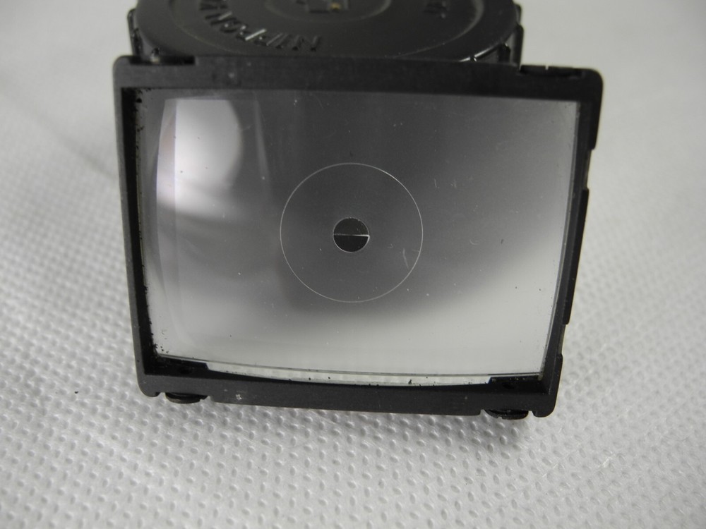 Nikon F/F2 FOCUS SCREEN A IN RED SCRIPT PERFECT