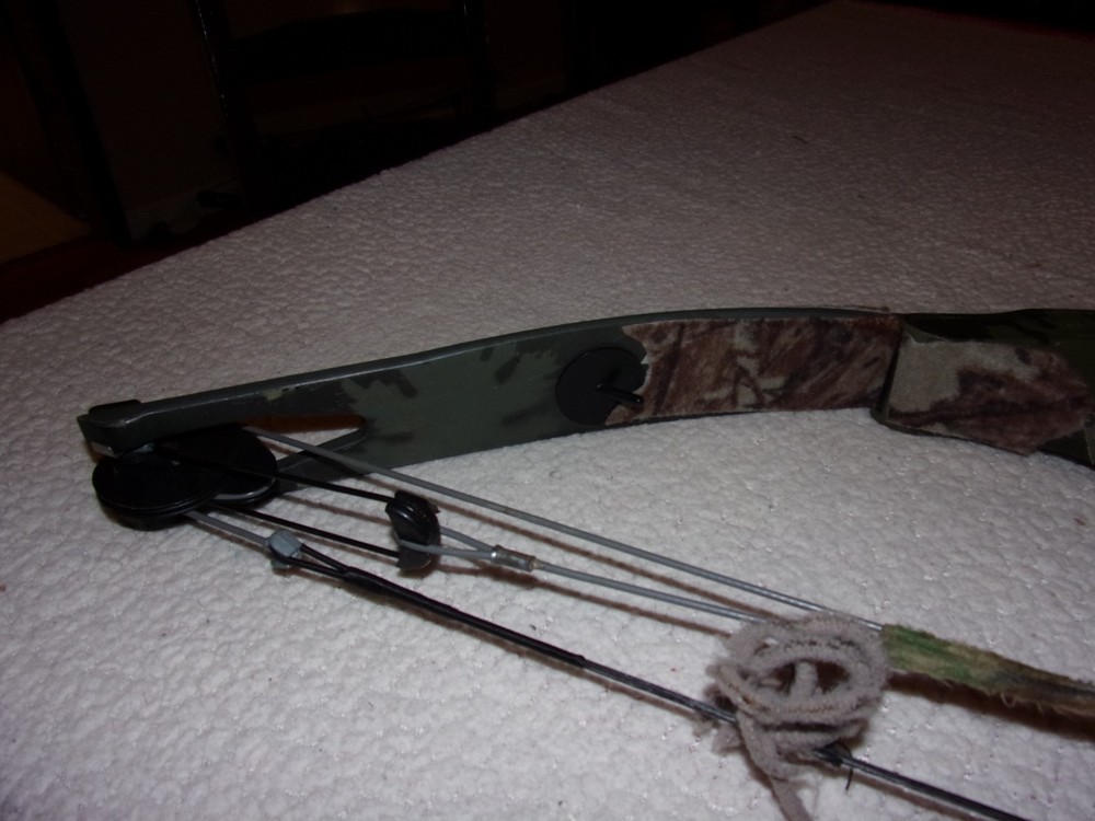 PSE Game Sport Compound Bow