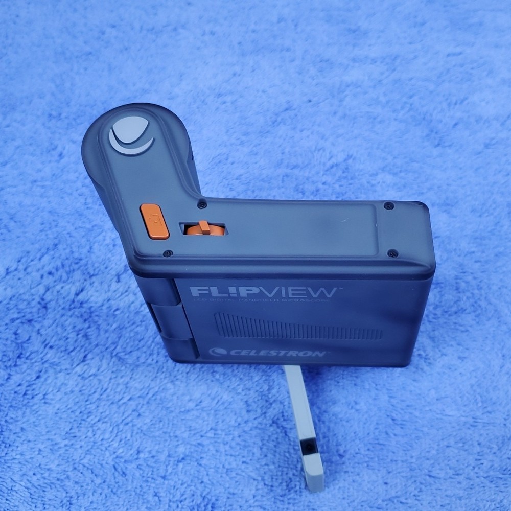 Celestron Flipview Handheld Lcd Microscope 44314 Digital Microscope