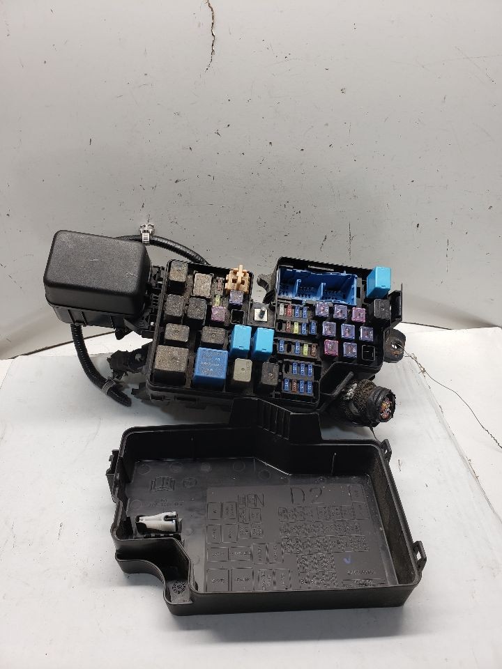 Used Fuse Box Engine fits: 2012 Mazda 3 Grade A