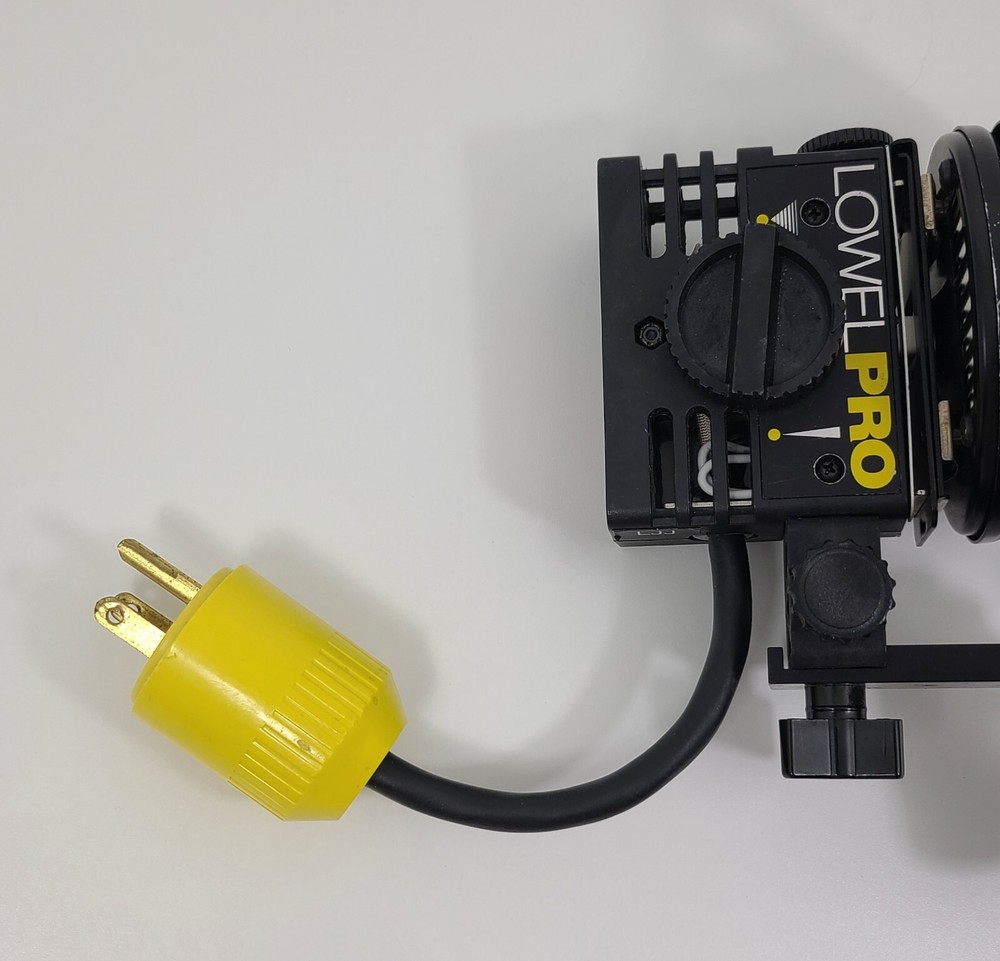 Lowel Pro-light Focus Flood Light - Comes with Chimera Mount Bracket