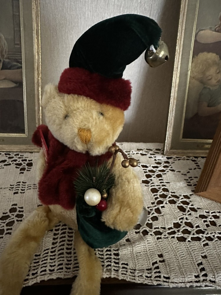 PLUSH CHRISTMAS BEAR SHELF SITTER