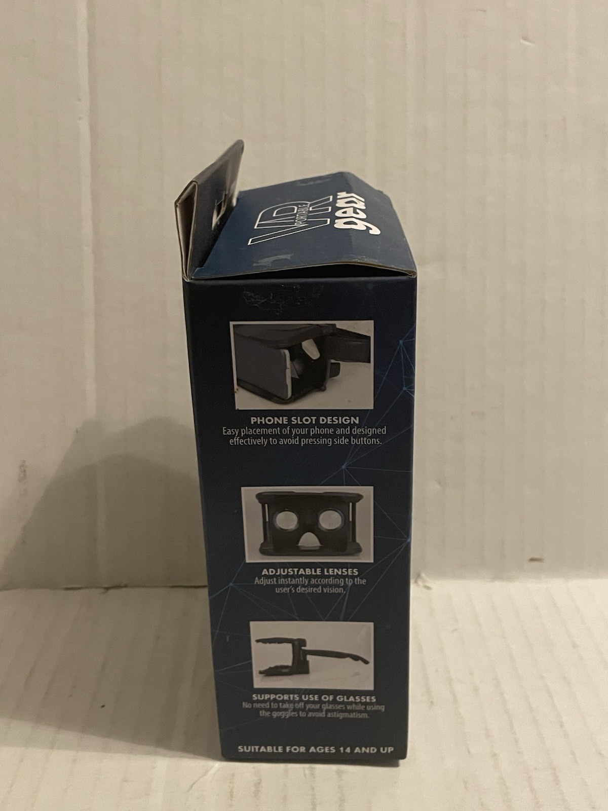 SOLARAY VR Portable Gear Compatible W/ iOS & Android (Damaged Box)