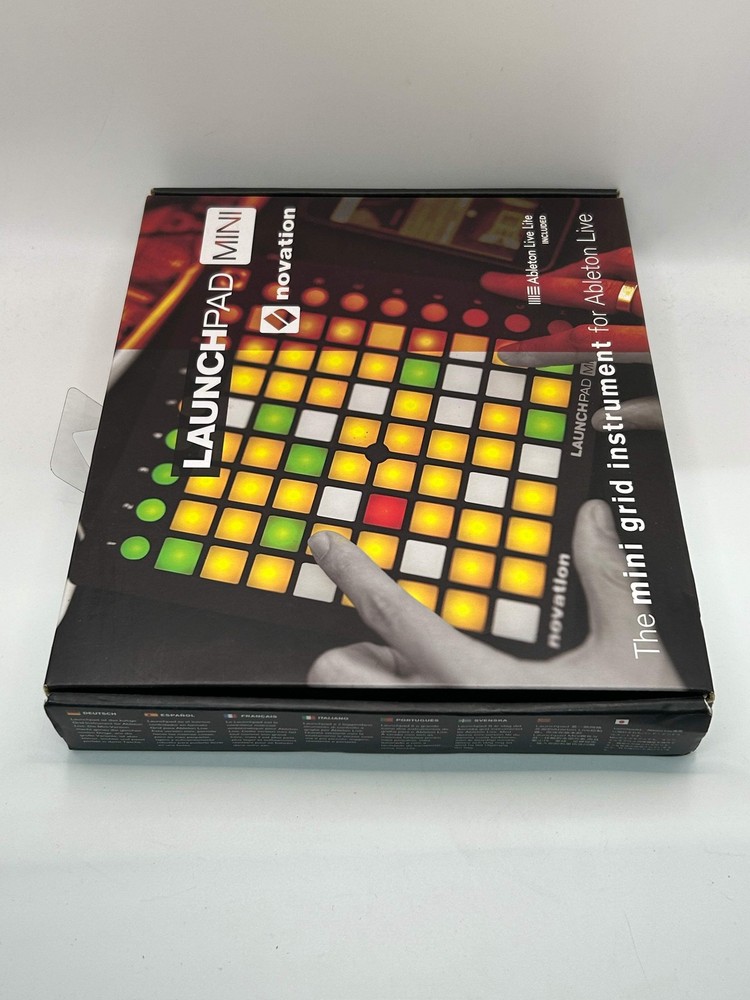 Novation Launchpad Mini MK2 Black DJ Controller MIDI Pad - Open Box