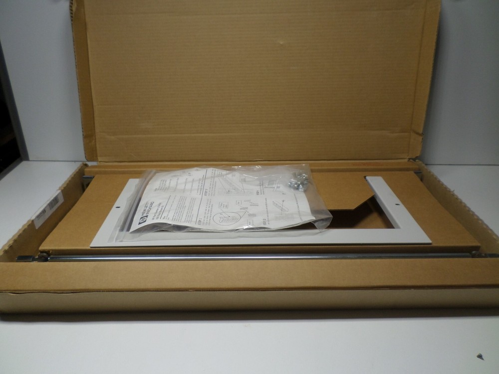 Hewlett Packard Rack Mount Kit for E60 E800 Servers J1469A