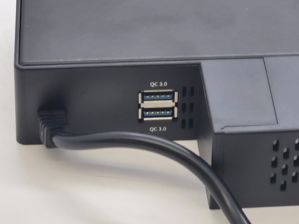 Clear Space Design Smart Power Docking Station