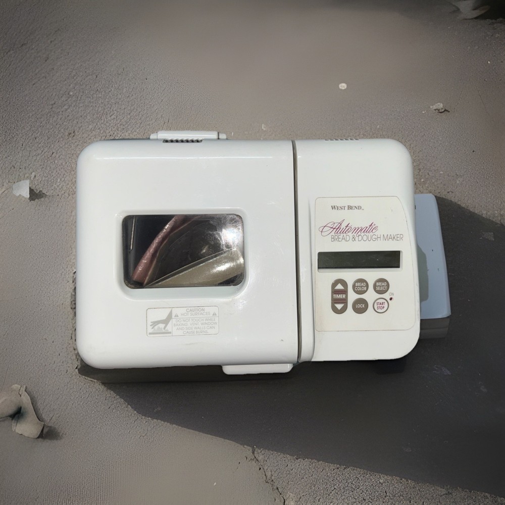 West Bend Bread & Dough Maker Model 41040 1.5 lb Automatic Machine OPEN BOX