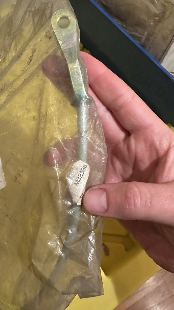 Mack 27RC245P2 Cable NOS OEM