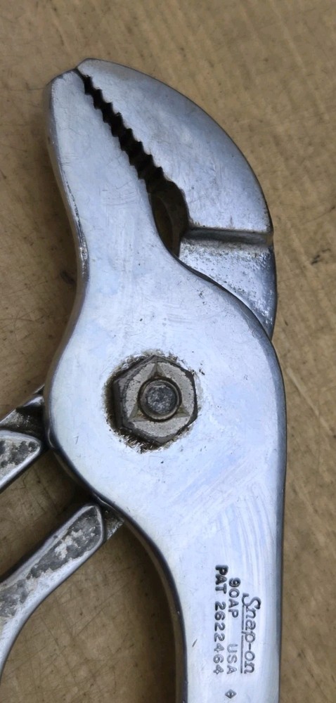 Snap On 90AP - 9-1/4" Long Soft Adjustable Joint Pliers