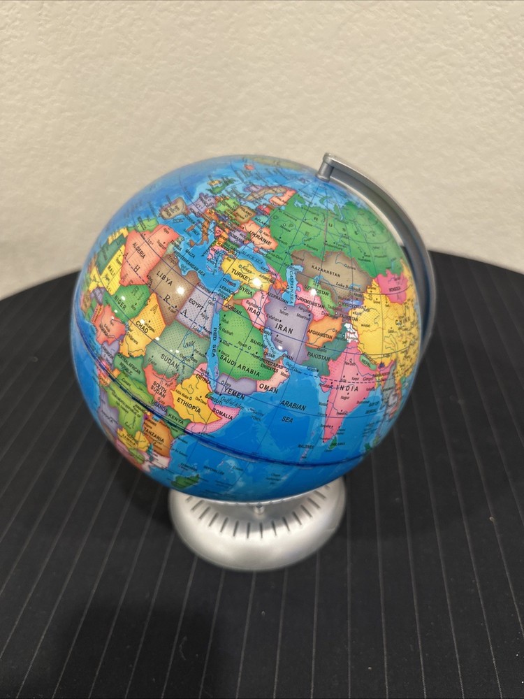 Light Up standing world globe