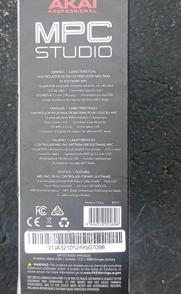 Akai Professional MPC Studio Music Production Controller