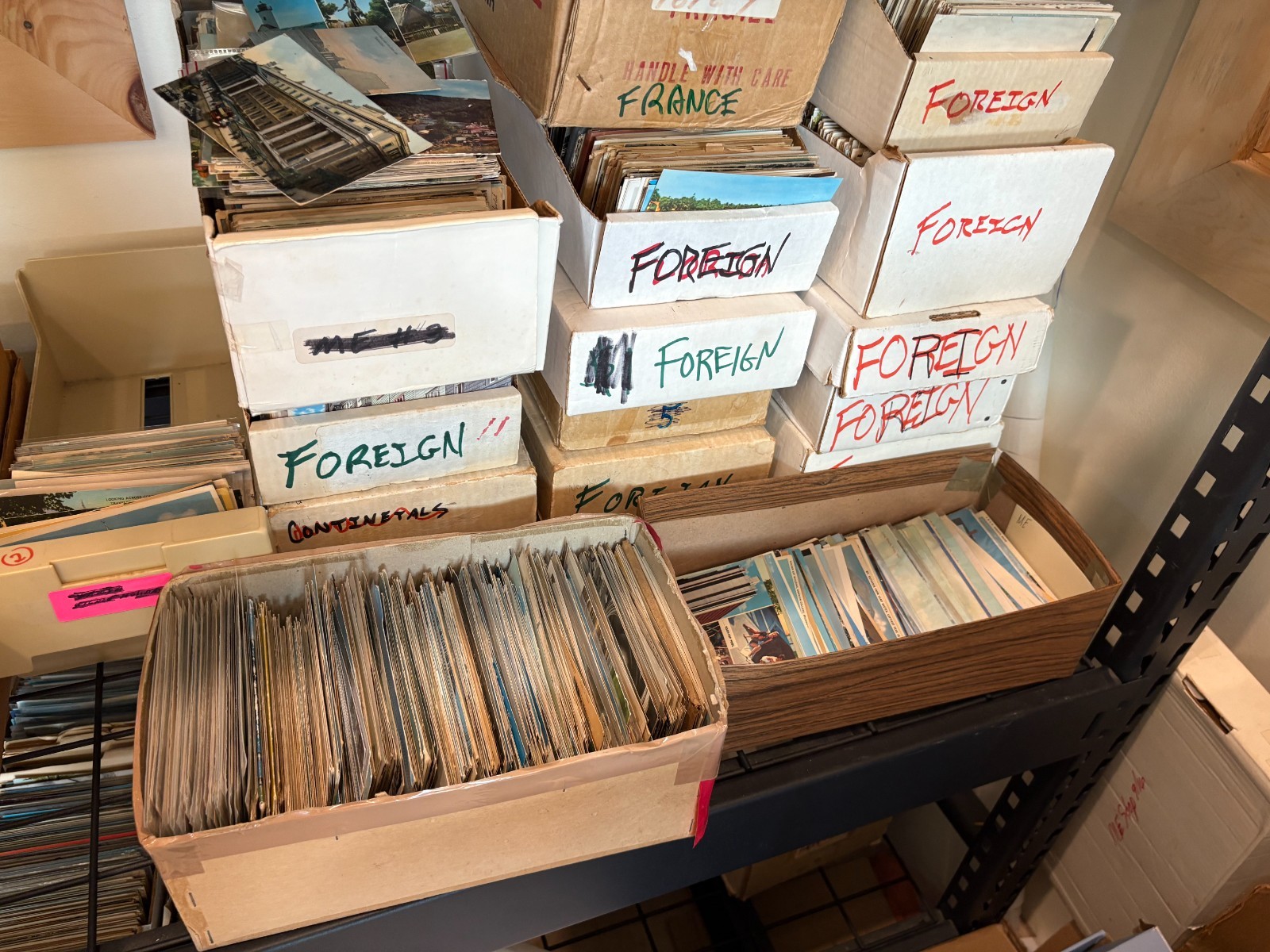 Lot of 25 UNUSED Vintage Postcards USA & FUN TOPICS! 1900s-60s FREE SHIPPING