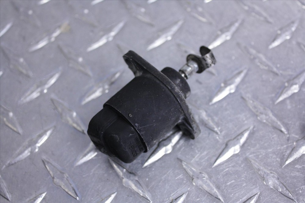 2001 HARLEY DAVIDSON FLTRI MISC SENSORS PAIR SET 2 SENSOR SWITCH 01