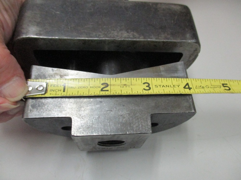 4" D Shape Knockout Punch TL No. 2003