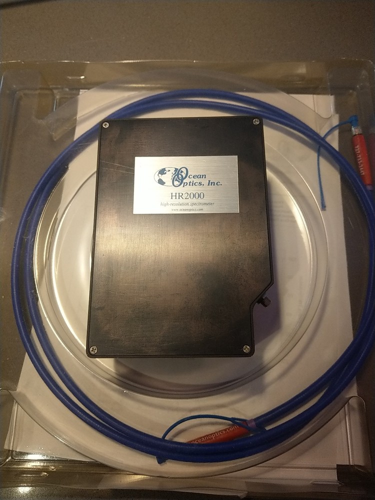 Ocean Optics HR2000 High Resolution Spectrometer w/ Software CD and Fiber Cable