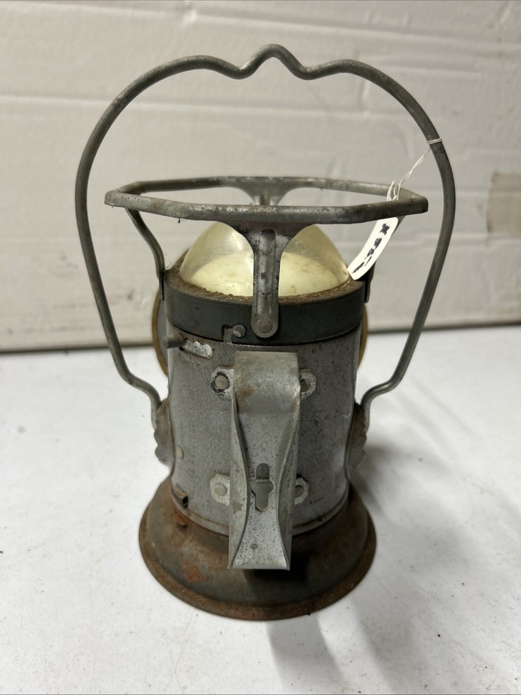 Vintage Delta Powerlite Lantern