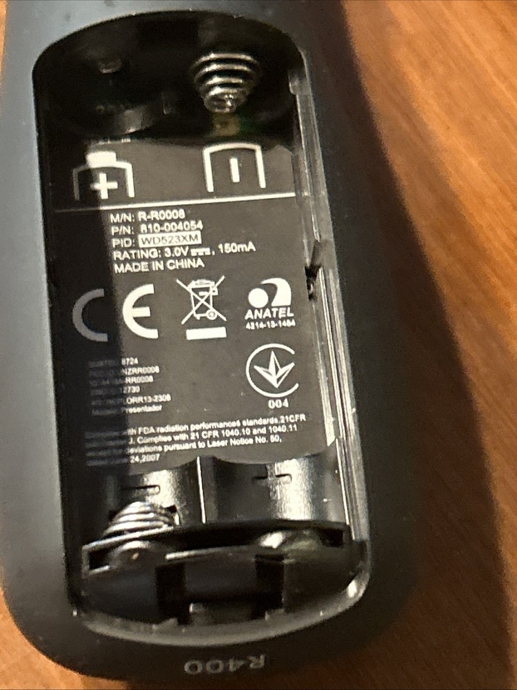 Logitech R400 Wireless Presenter USB Remote Control Black With Case ,