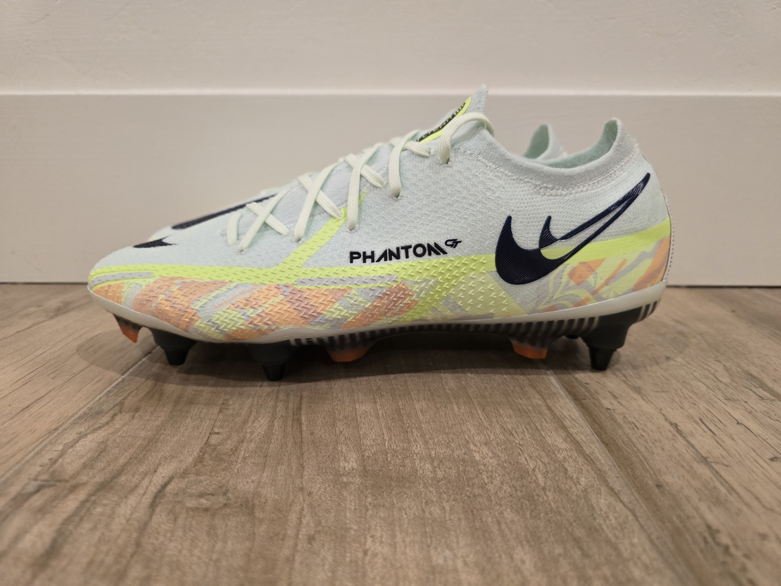 SZ 9.5...NIKE PHANTOM GT2 ELITE SG PRO ACC SOCCER CLEATS MENS...NEW...DC0753-344