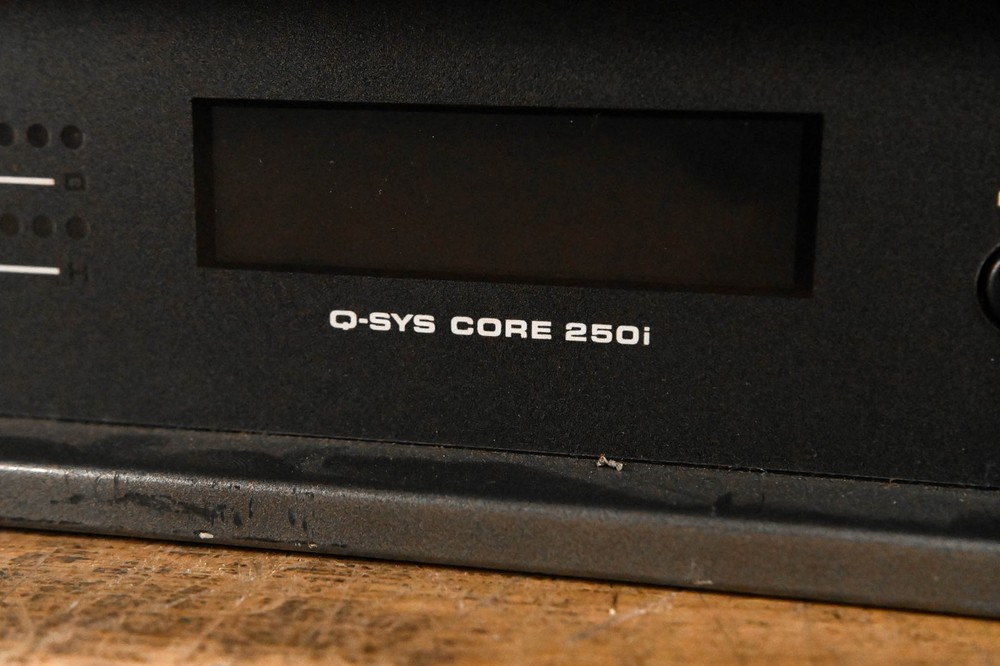 QSC Q-SYS Core 250i Integrated System Processor CG01H55