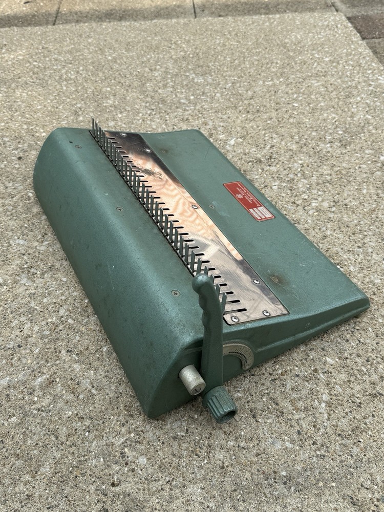 Vintage GBC Comb Binding Machine Model 16-DB, Cast Iron, General Binding Corp