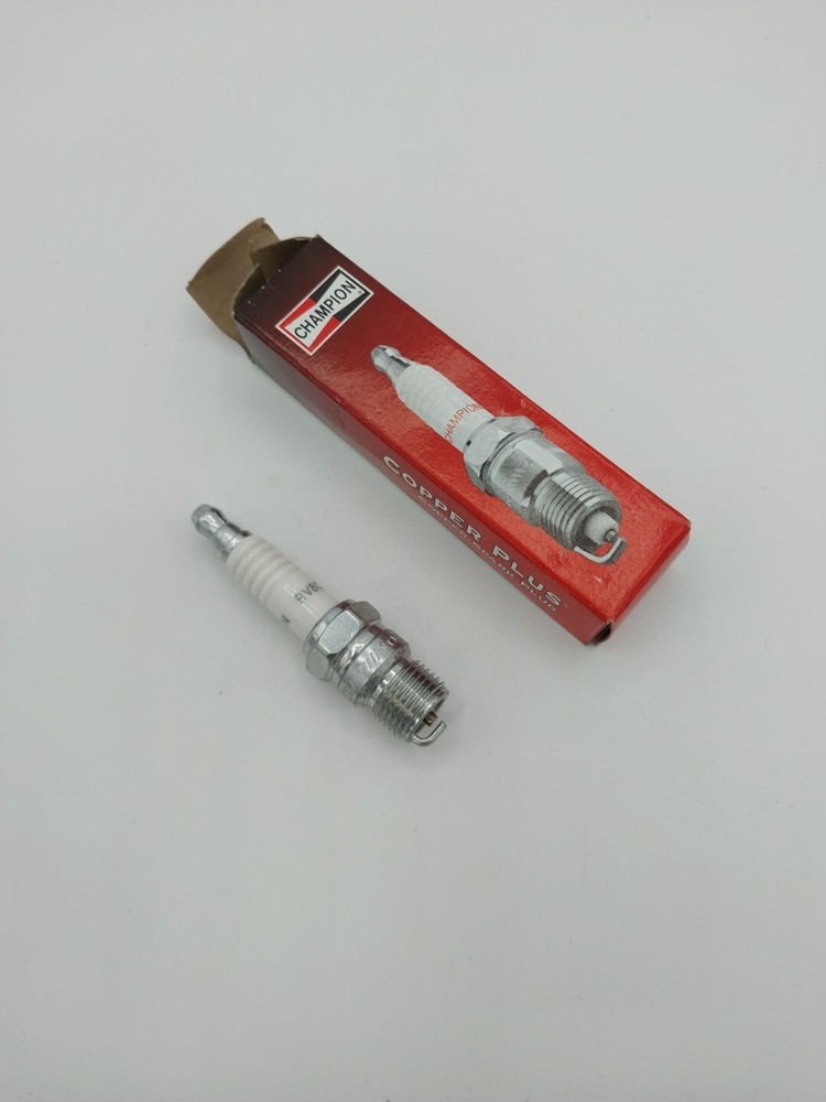 Champion Copper Plus RV8C / 121 spark plug