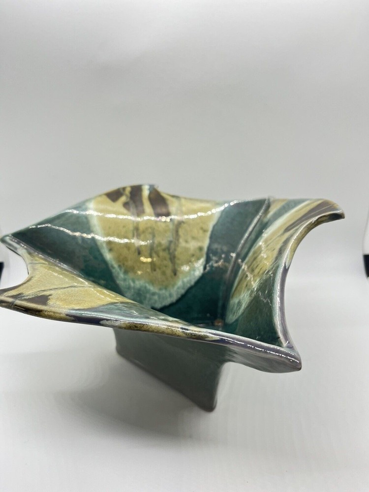 Studio Art Pottery Bowl Ruffled Top