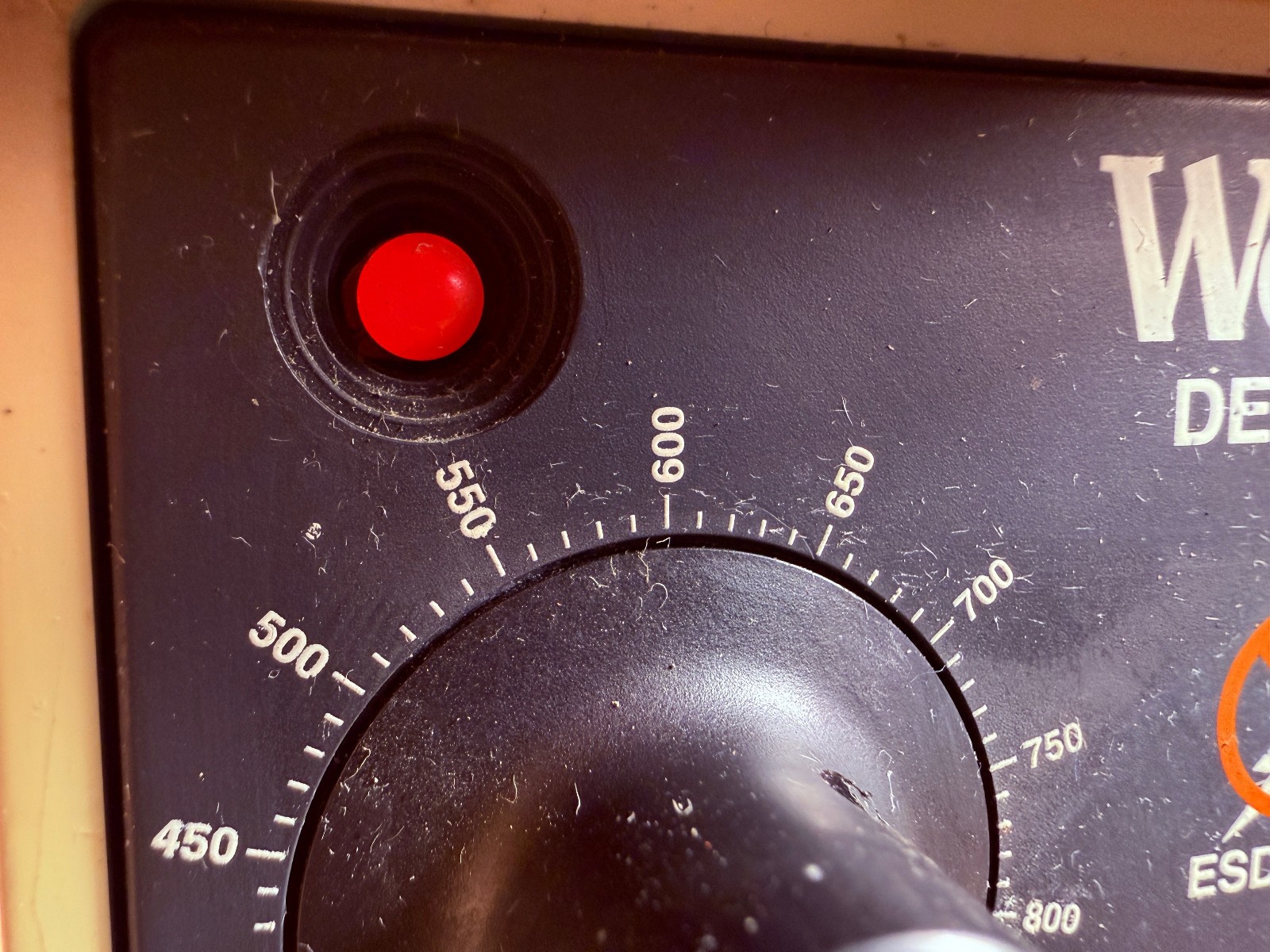 WELLER DEC1001 Electrostatic Dissipative Dual SOLDERING POWER STATION - TESTED