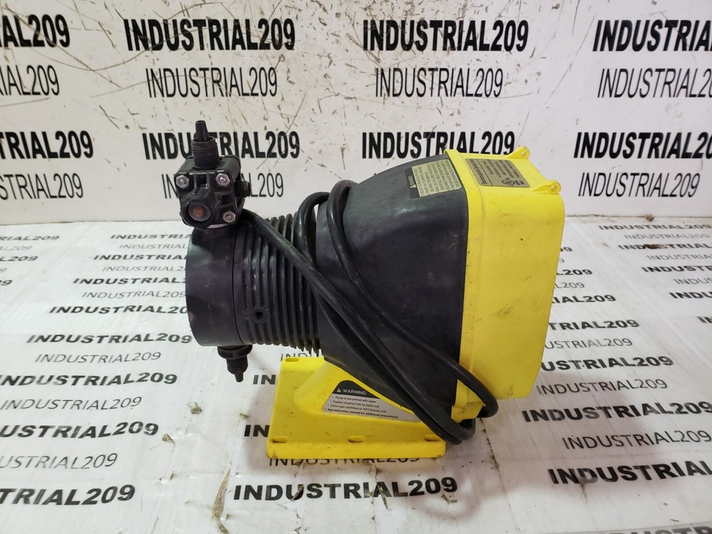 MILTON ROY AA151-392SI USED