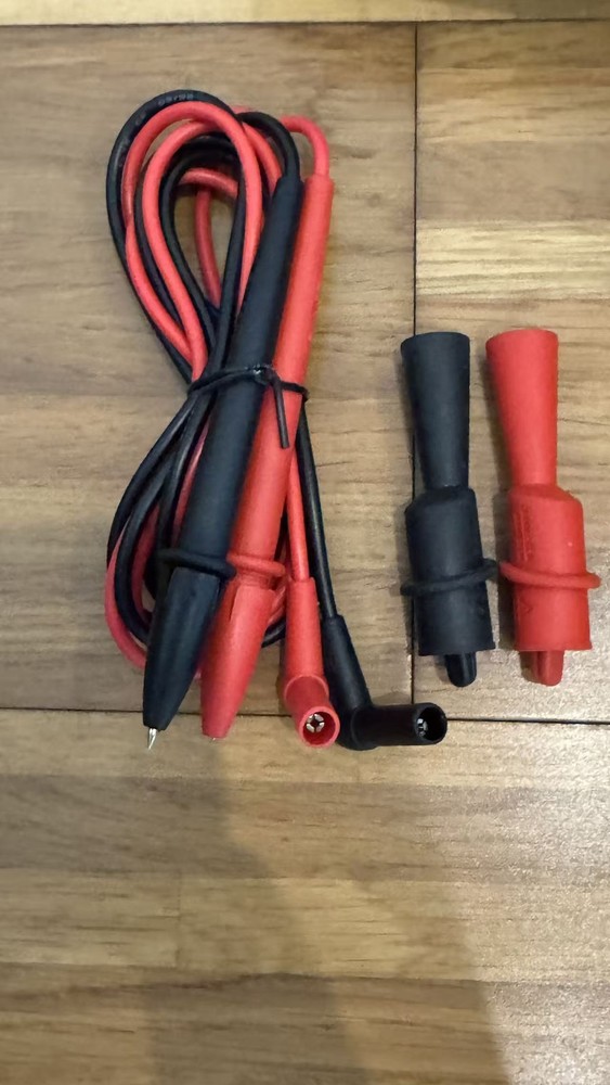 Fluke 724 Temperature Calibrator Fluke724