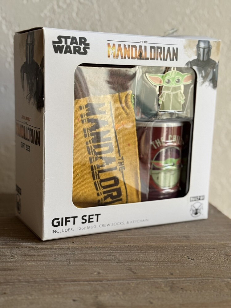 Star Wars The Mandalorian Gift Set/ New