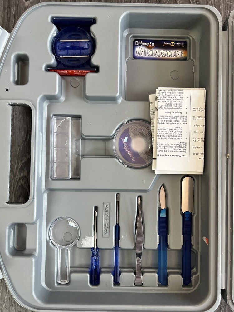 Micro Science Deluxe Microscope Set W/ Travel Case