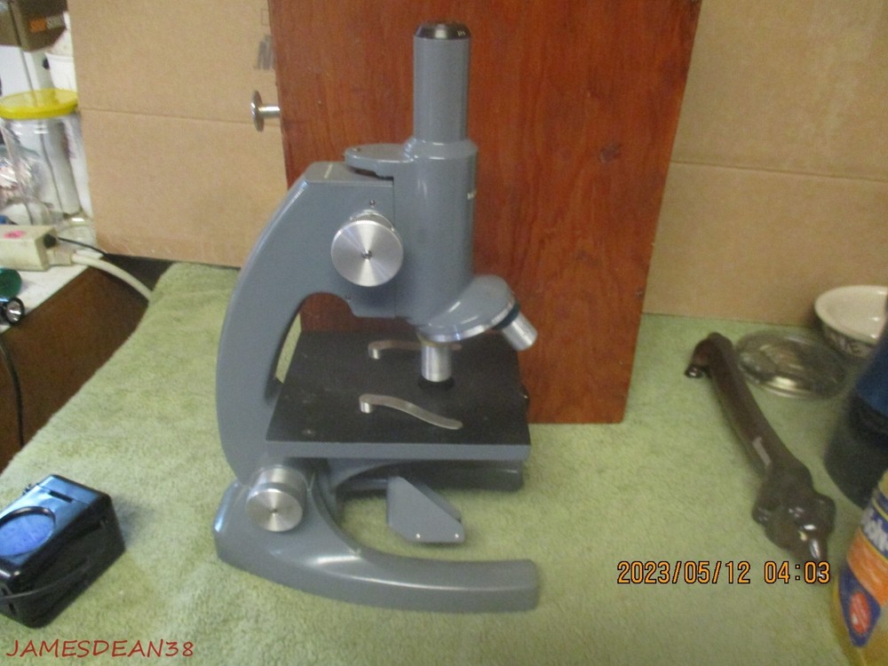 Bausch & Lomb Microscope Model ST 10x, 43x Vintage ST CASE LIGHT