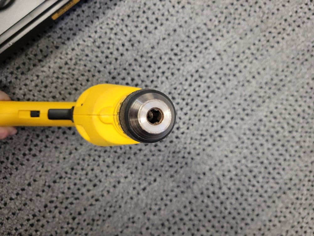 DEWALT DW106 CORDED 3/8" KEYLESS CHUCK DRILL VARIABLE SPEED REVERSIBLE VSR