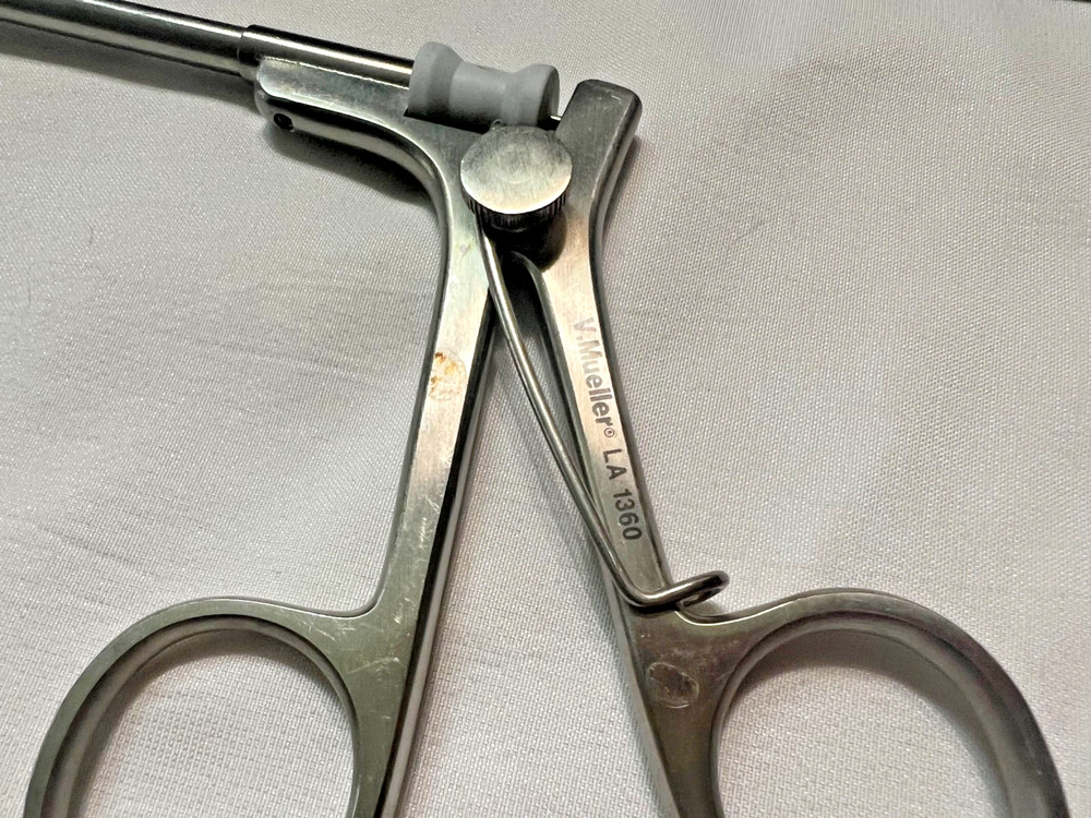 V. Mueller LA 1360 Laparoscopic Spring Handle Grasping Forceps