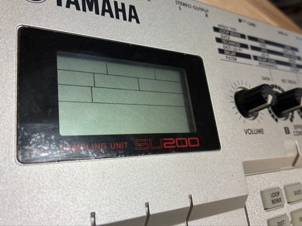 Yamaha SU200 Sampling smart media Silver Good