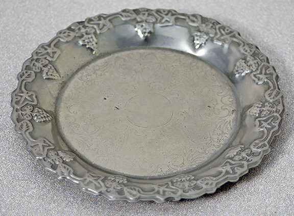 Embossed Silver Plated Etched Grape & Vine Wine Bottle Coaster