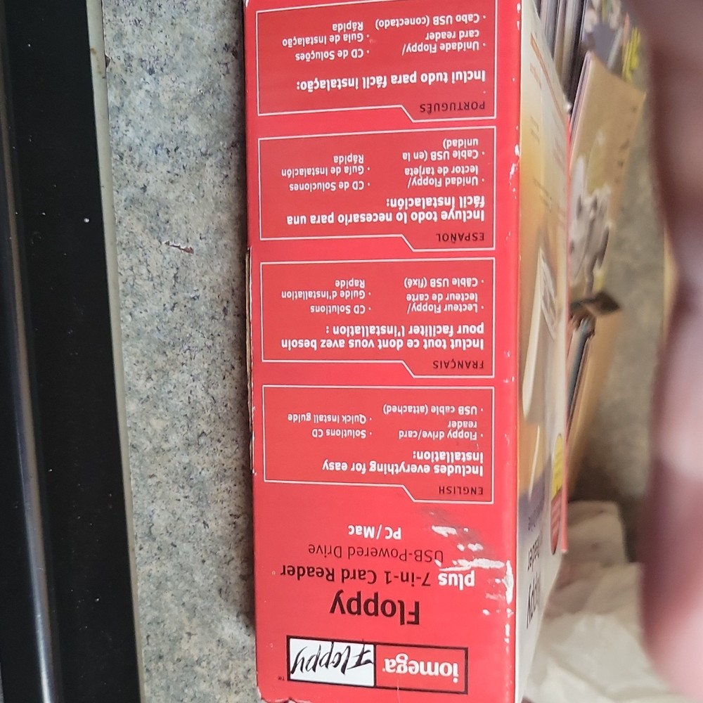 Iomega Floppy plus 7-in-1 Card Reader USB 2.0 Silver USB-Powered PC Mac